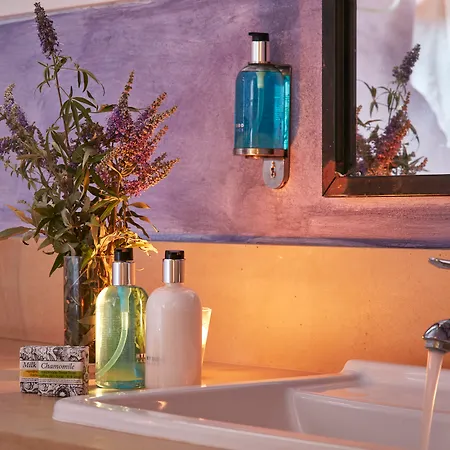 Diles & Rinies Тинос