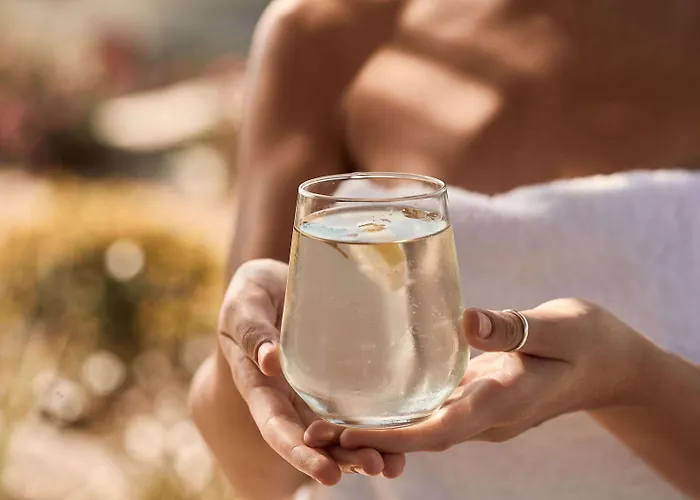 Diles & Rinies * Tínos