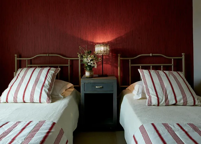 Diles & Rinies Tínos