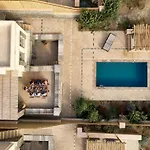 Diles & Rinies Villa